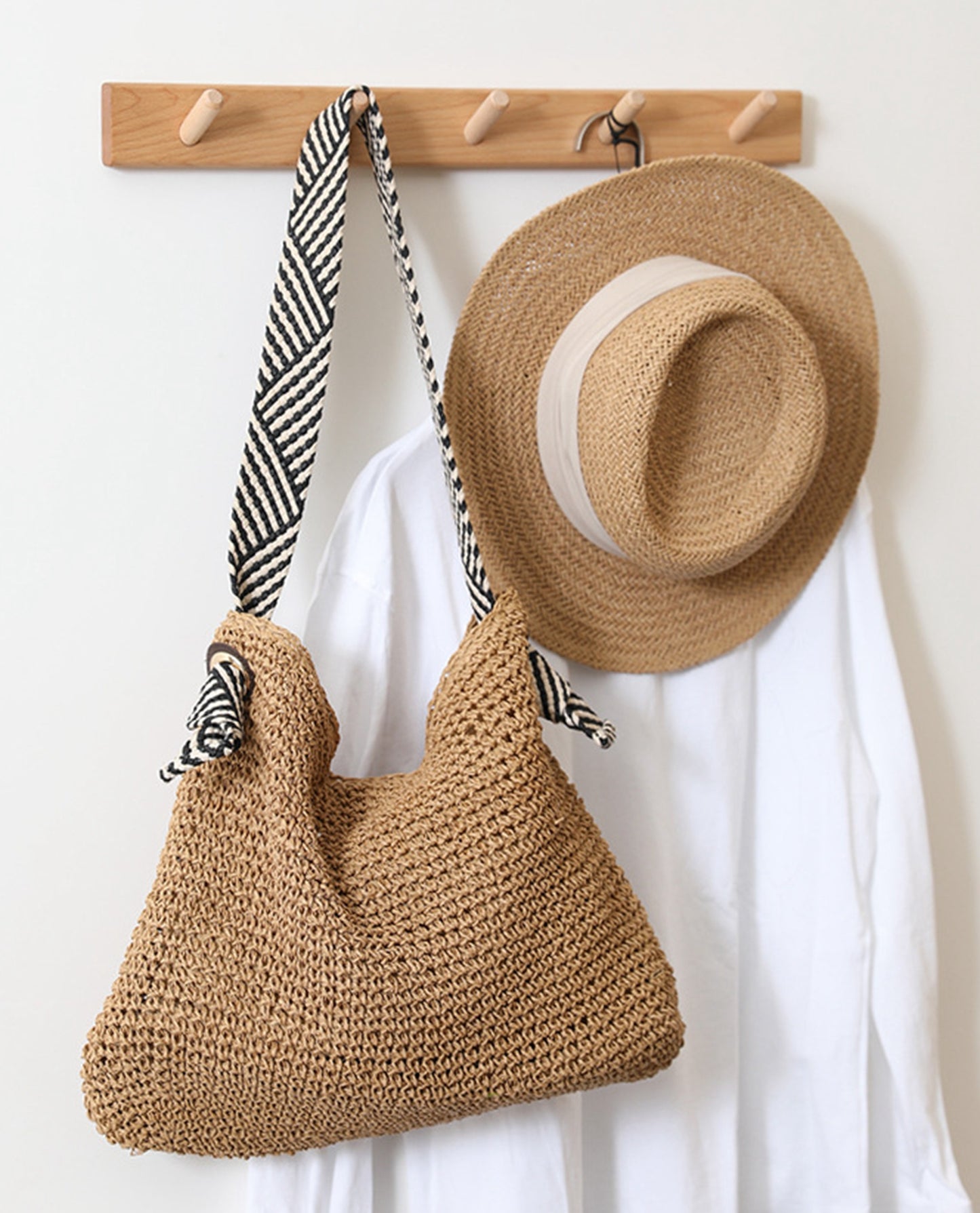 Brown handmade yarn knitted summer beach tote handbag HB2400012