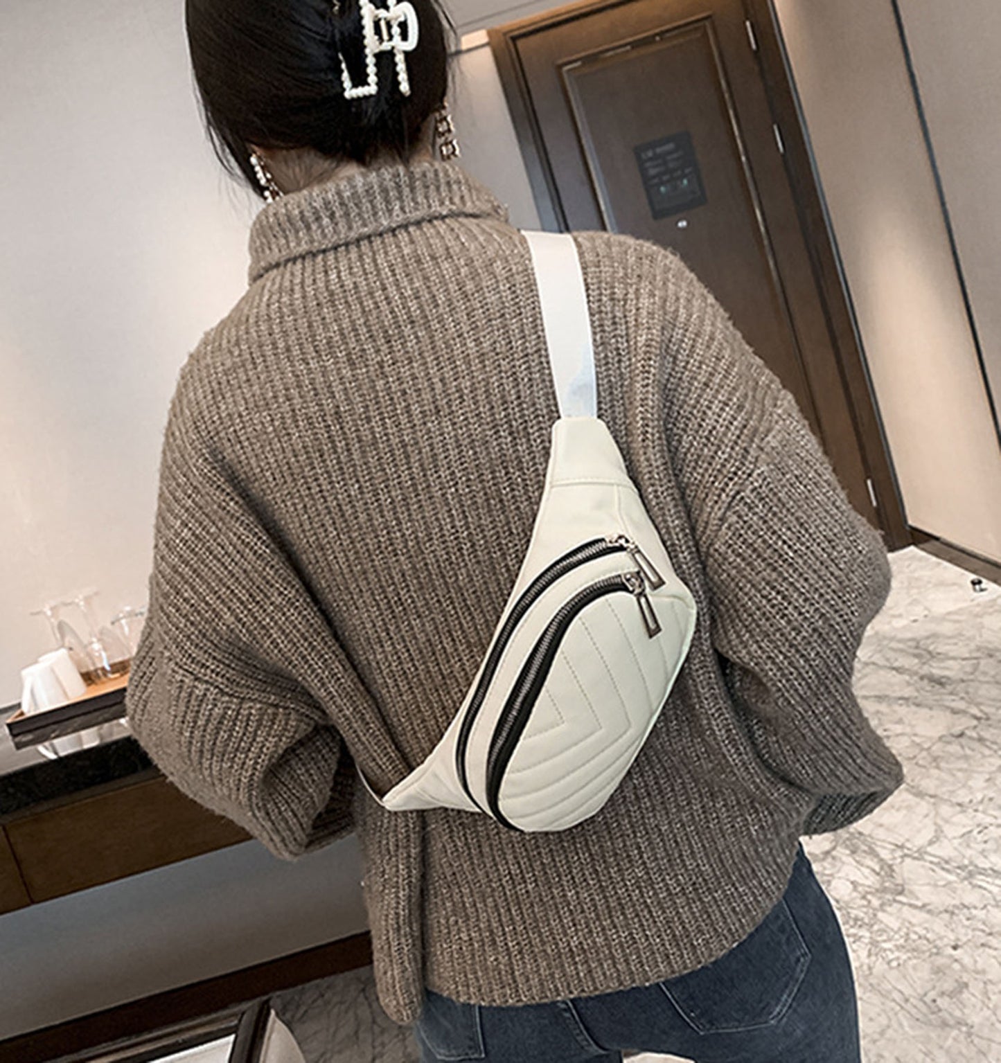Beige quilted Pu leather fanny waist pack purse for daily outings