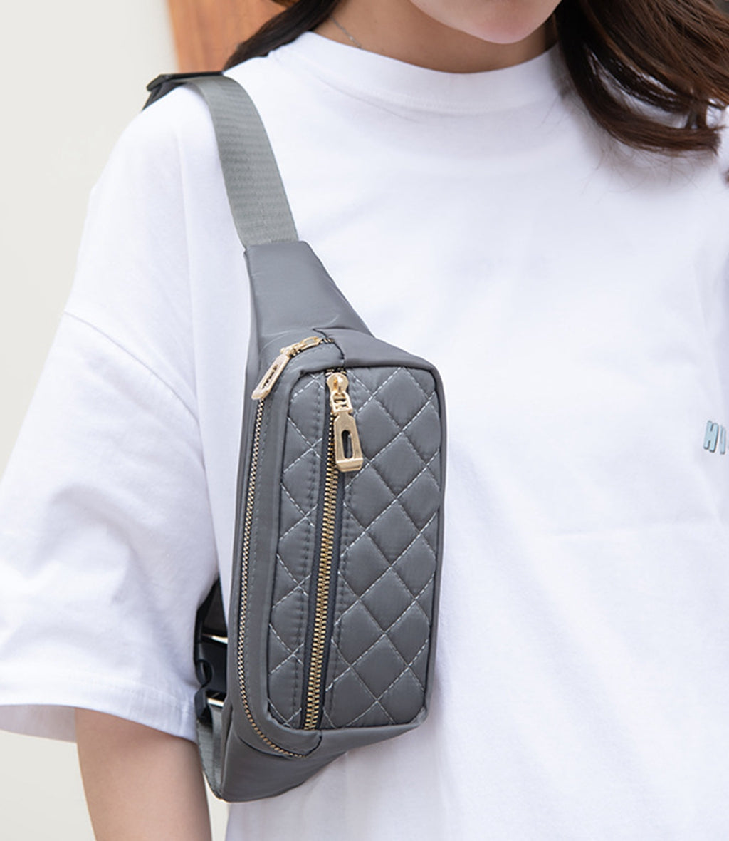 Lightweight quilted nylon crossbody fanny pack bag for daily running