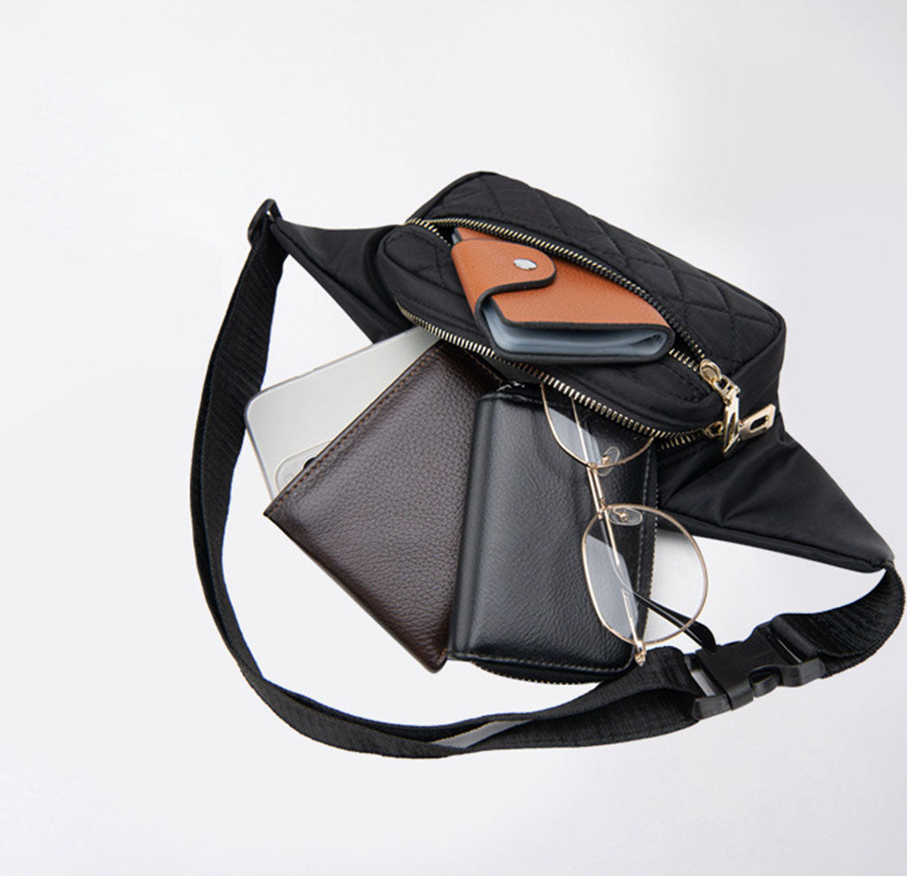 Lightweight quilted nylon crossbody fanny pack bag for daily running
