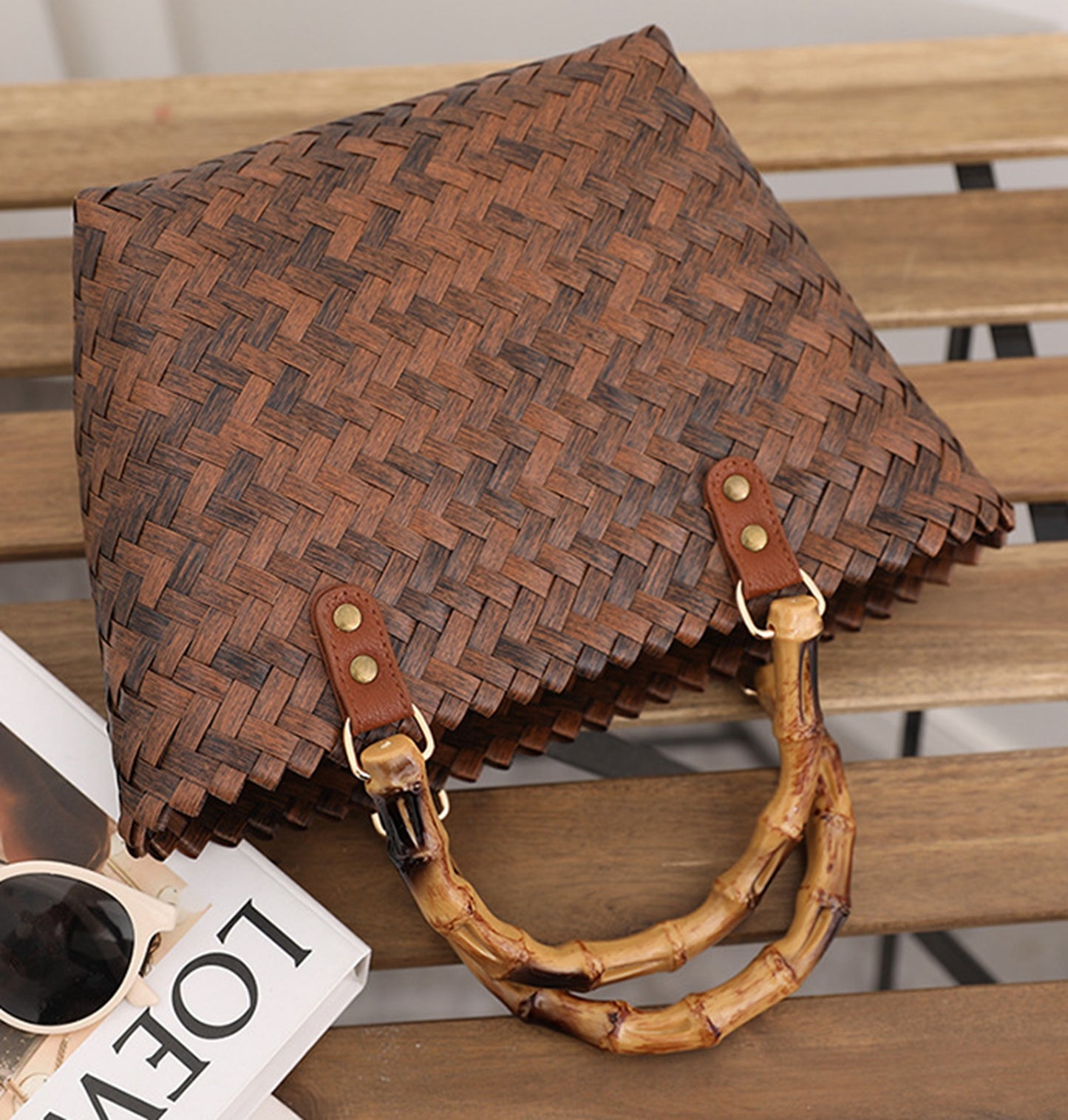 Brown straw handmade handbag HB2400014