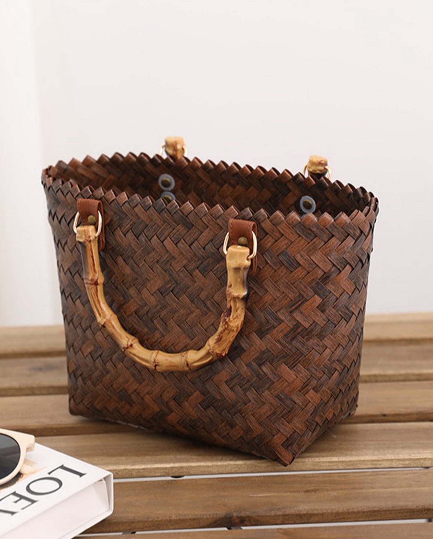 Brown straw handmade handbag HB2400014
