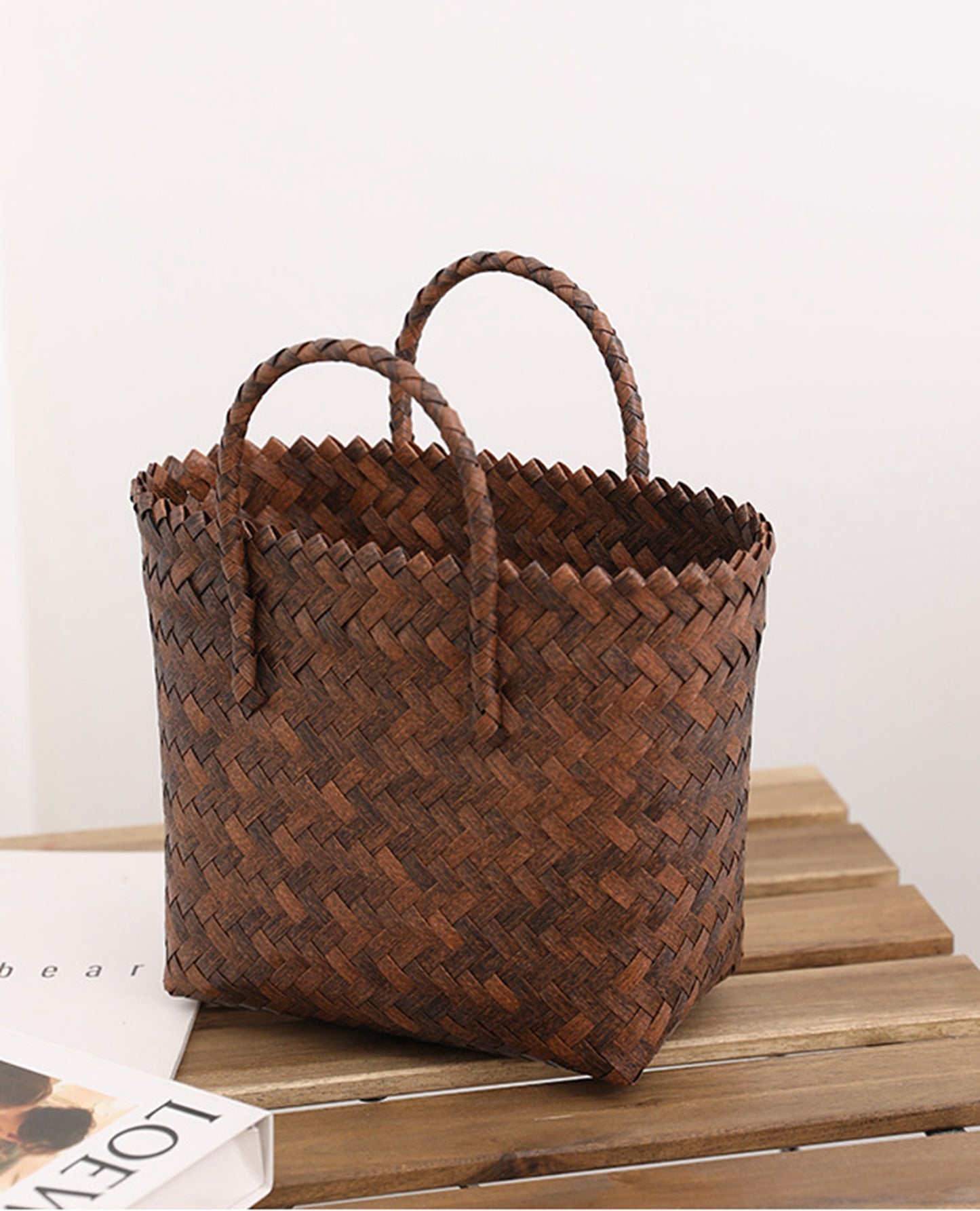 Brown straw handmade handbag HB2400014