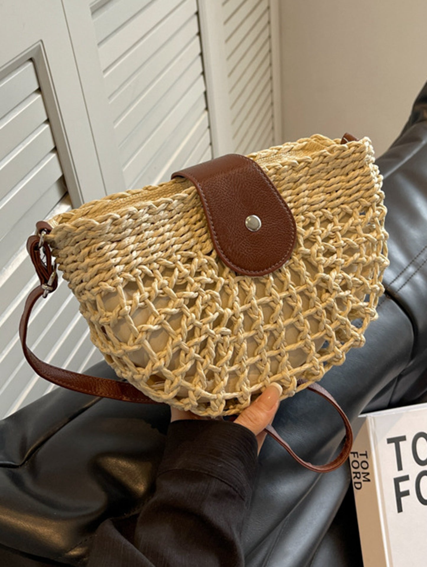 Handmade yarn knitted summer beach crossbody bag for women HB2400027