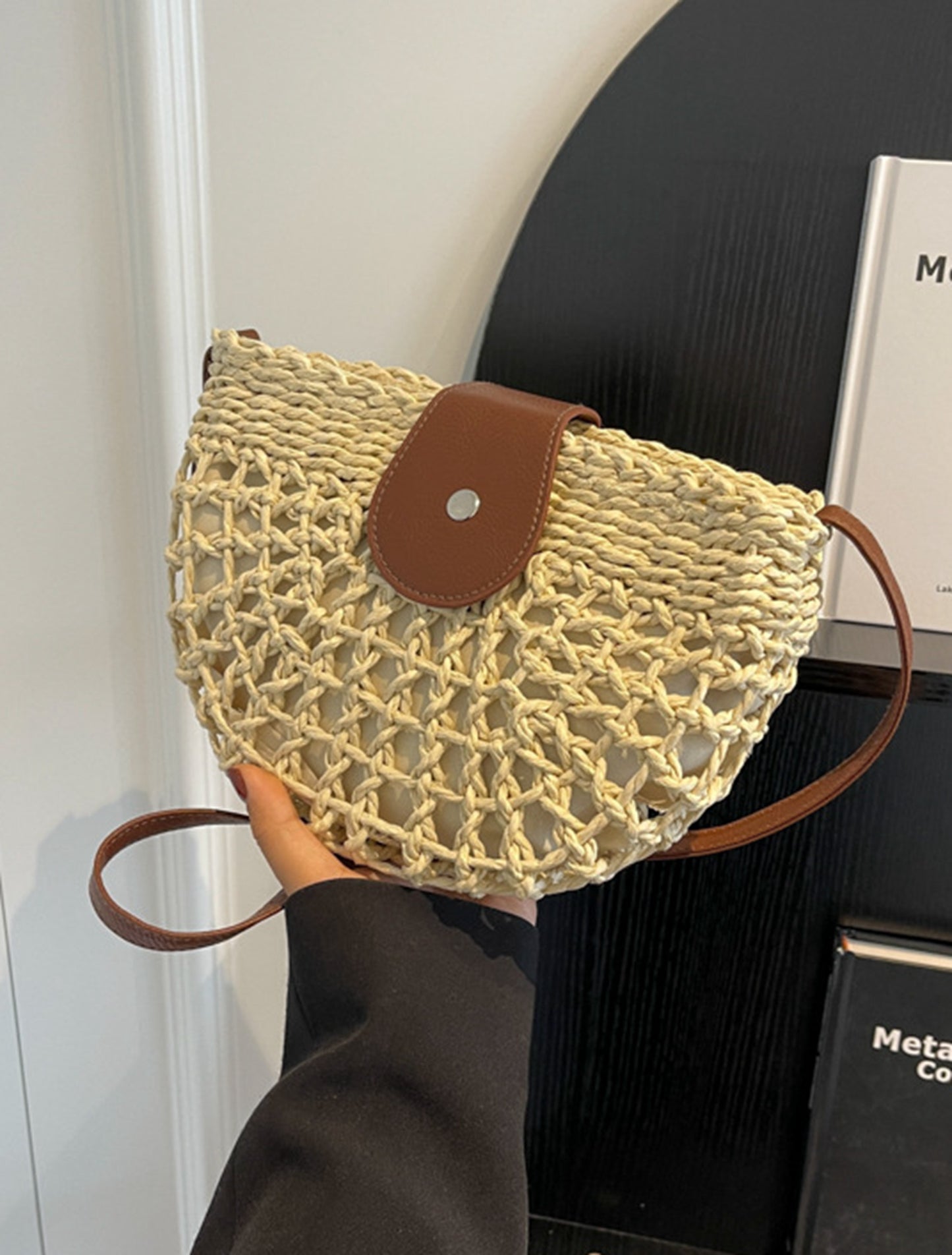 Handmade yarn knitted summer beach crossbody bag for women HB2400027