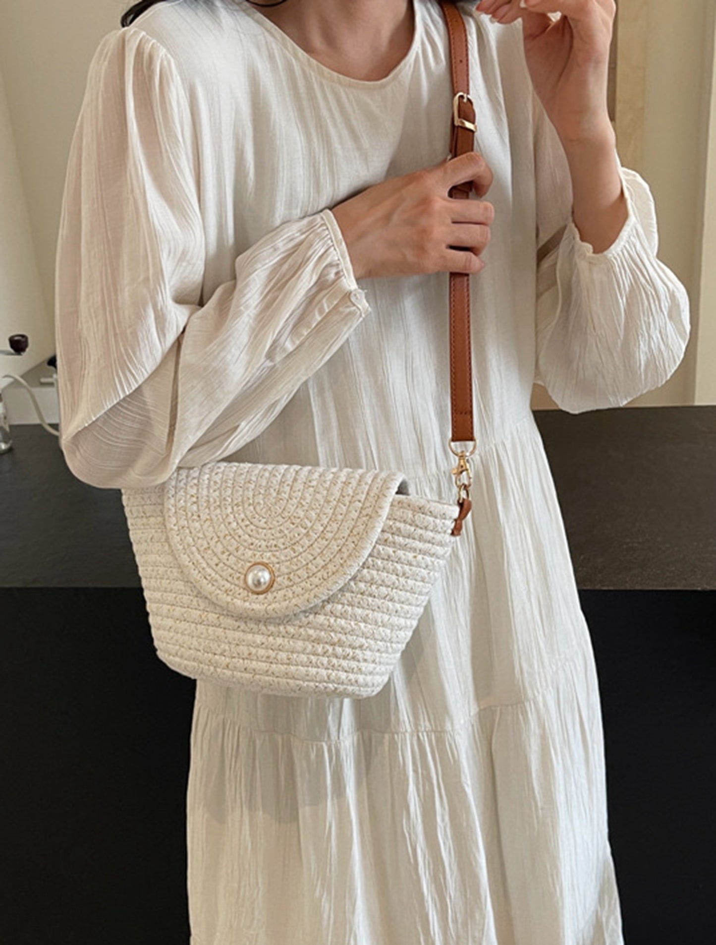 Chic handmade straw knitted summer beach tote handbag with pearls HB2400028
