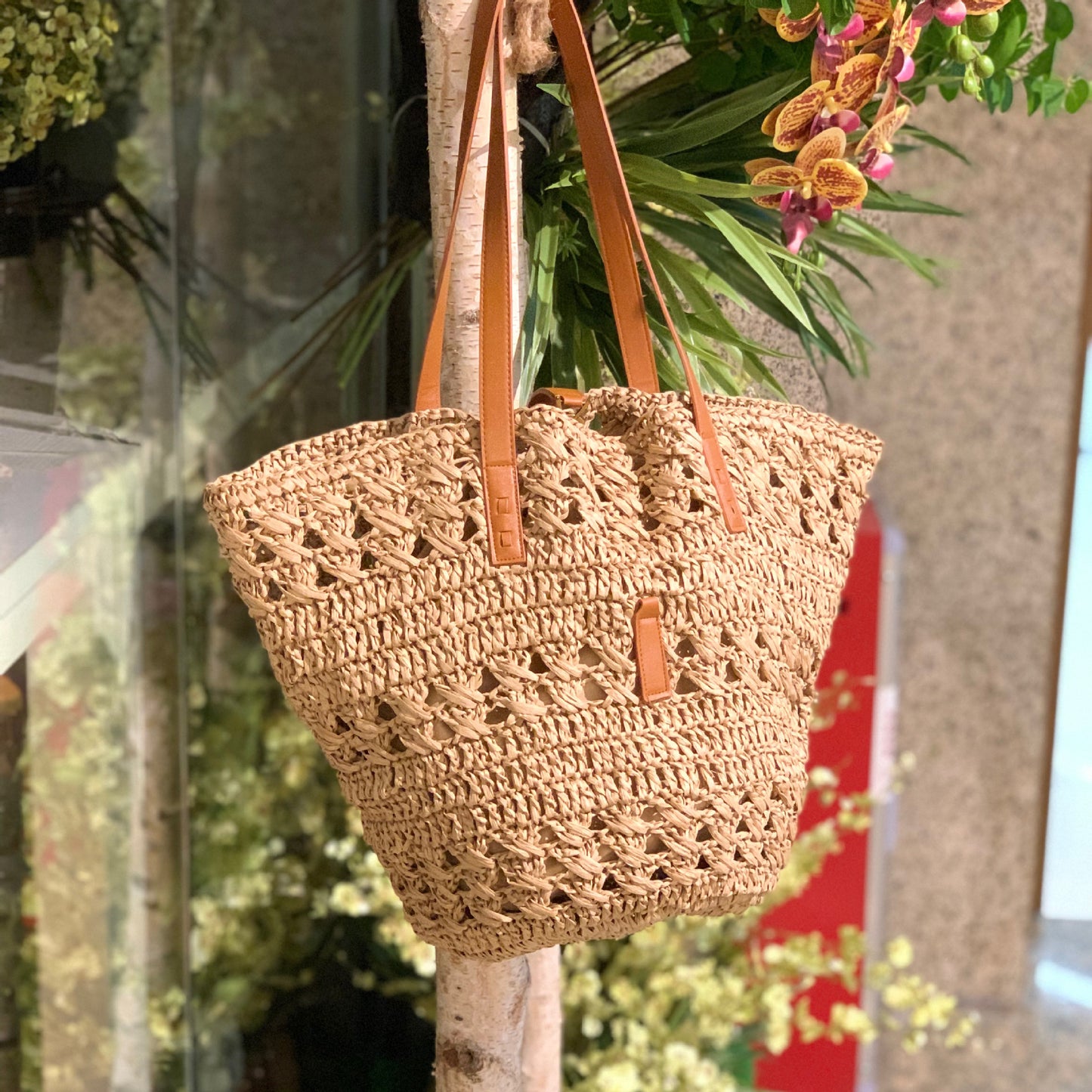 Natural color straw knitted summer beach tote handbag